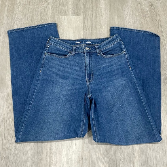 Old Navy High-Rise Wow Wide Leg Jeans- Size 8 Tall - Picture 3 of 5